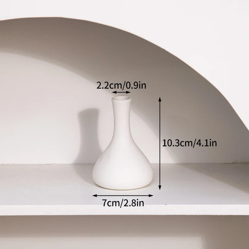 Nordic White Ceramic Vase – Modern Minimalist Decorative Vase for Home Décor