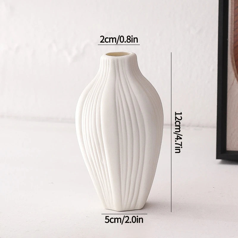 Nordic White Ceramic Vase – Modern Minimalist Decorative Vase for Home Décor