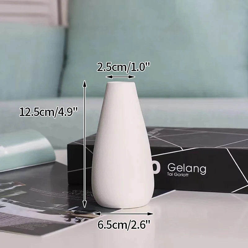 Nordic White Ceramic Vase – Modern Minimalist Decorative Vase for Home Décor