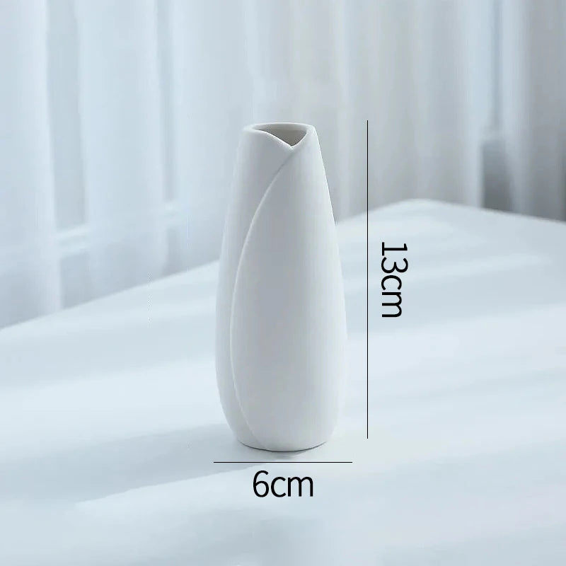 Nordic White Ceramic Vase – Modern Minimalist Decorative Vase for Home Décor
