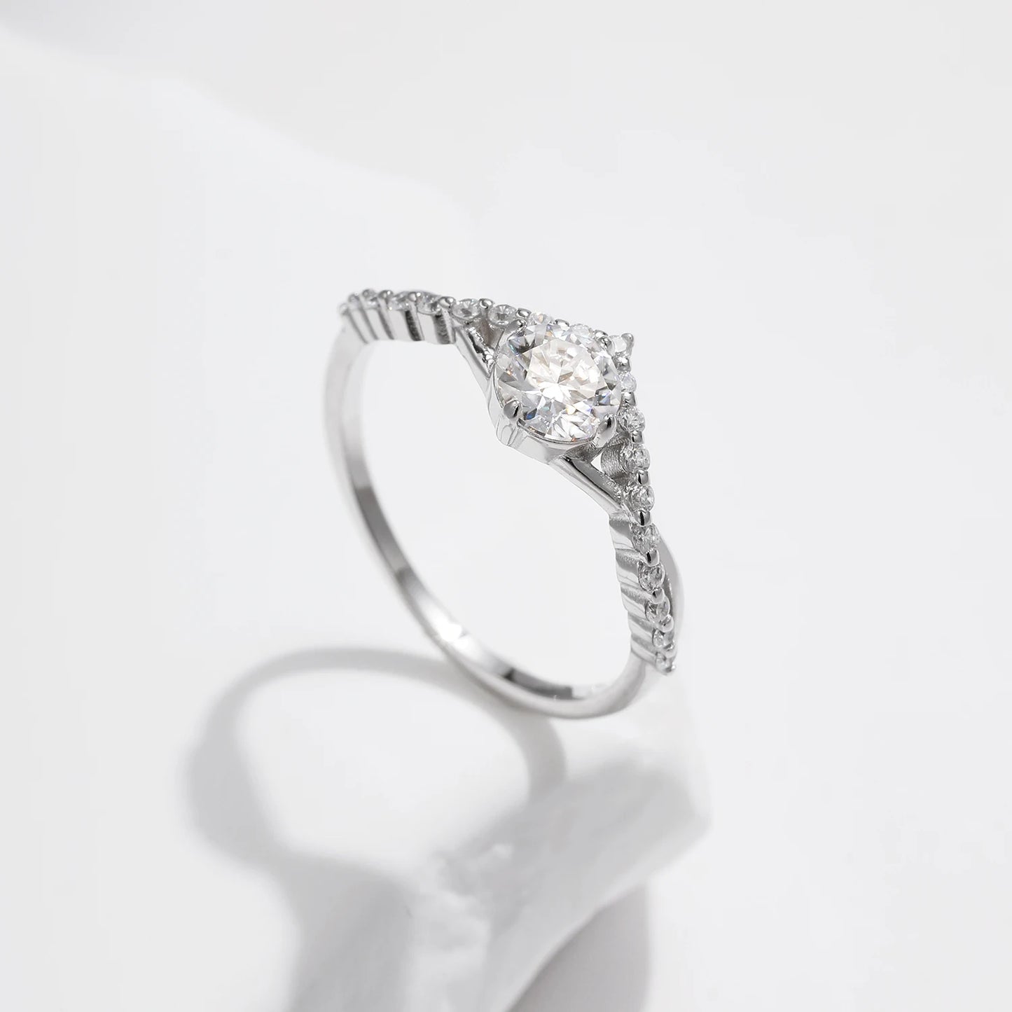 THE TRENDOR Crown D Color Moissanite Ring Delicate Lab Diamond Ring 925 Sterling Silver For Women Wedding Engagement Jewelry