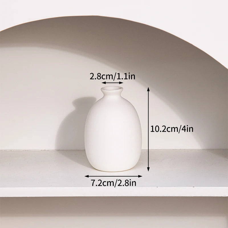 Nordic White Ceramic Vase – Modern Minimalist Decorative Vase for Home Décor