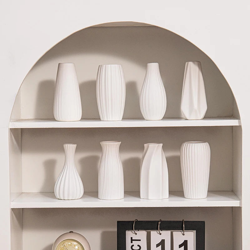 Nordic White Ceramic Vase – Modern Minimalist Decorative Vase for Home Décor